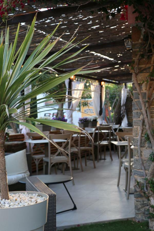 Auberge Du Cap Negre Le Lavandou Exterior foto